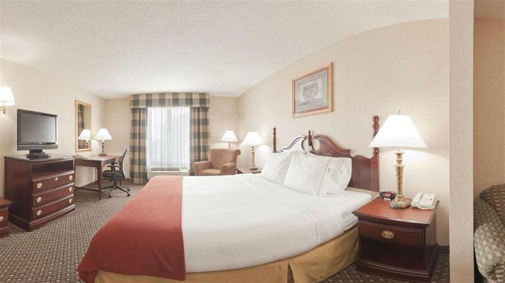 Holiday Inn Express & Suites By Ihg Chambersburg By Ihg Екстер'єр фото