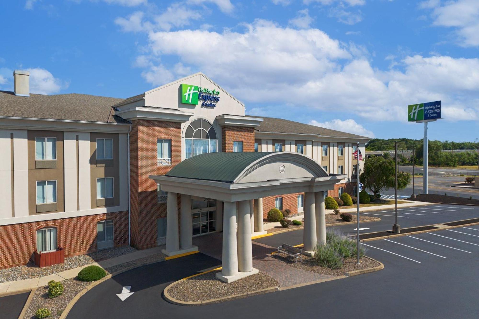 Holiday Inn Express & Suites By Ihg Chambersburg By Ihg Екстер'єр фото