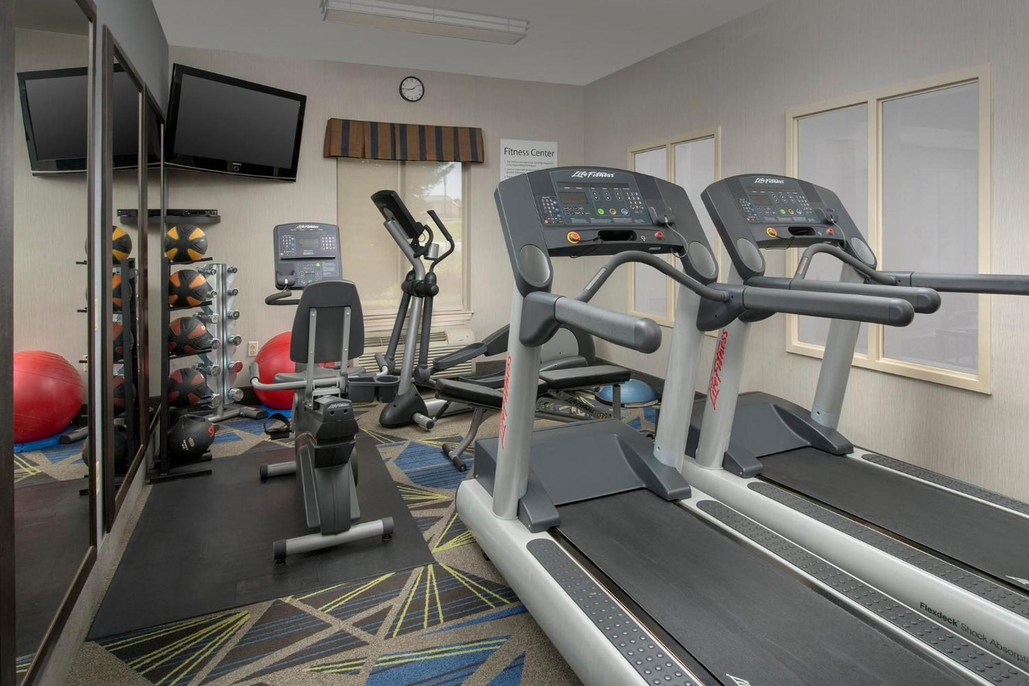 Holiday Inn Express & Suites By Ihg Chambersburg By Ihg Екстер'єр фото