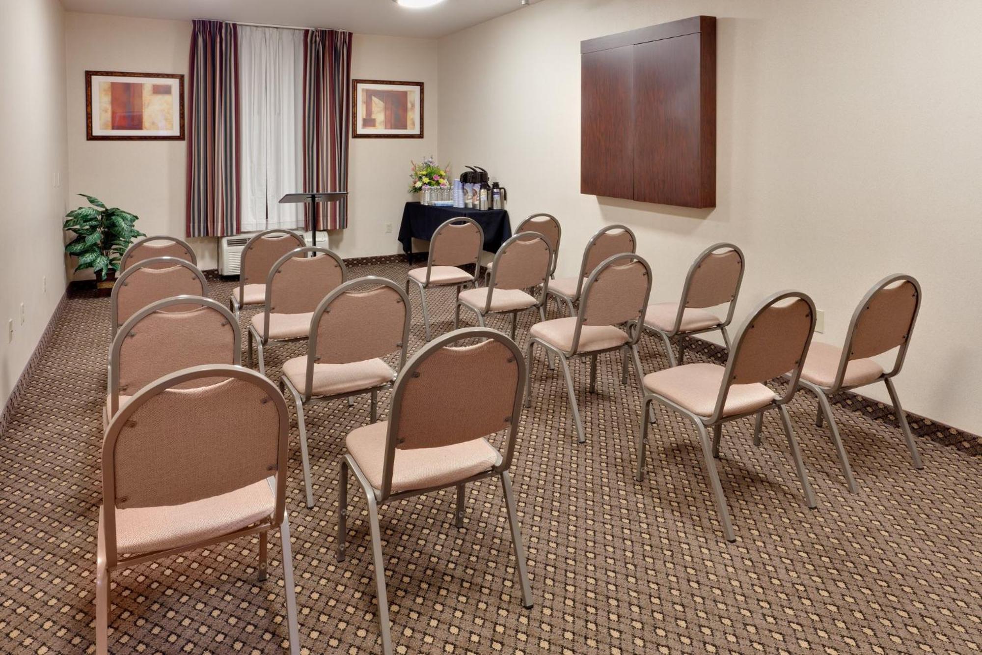 Holiday Inn Express & Suites By Ihg Chambersburg By Ihg Екстер'єр фото